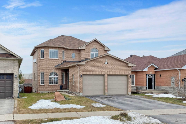 1269 Gina St, Innisfil