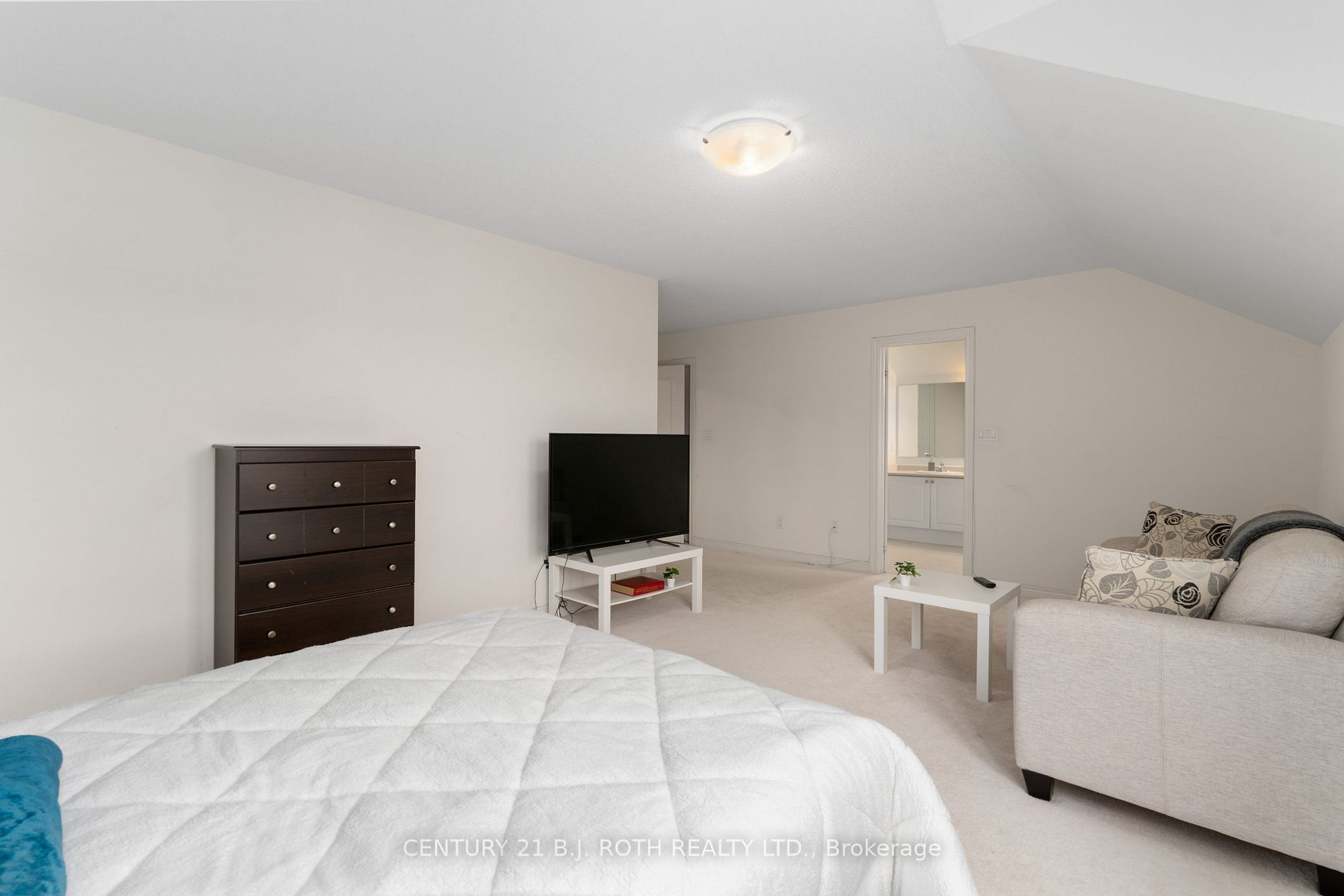 1 Treetops Boulevard