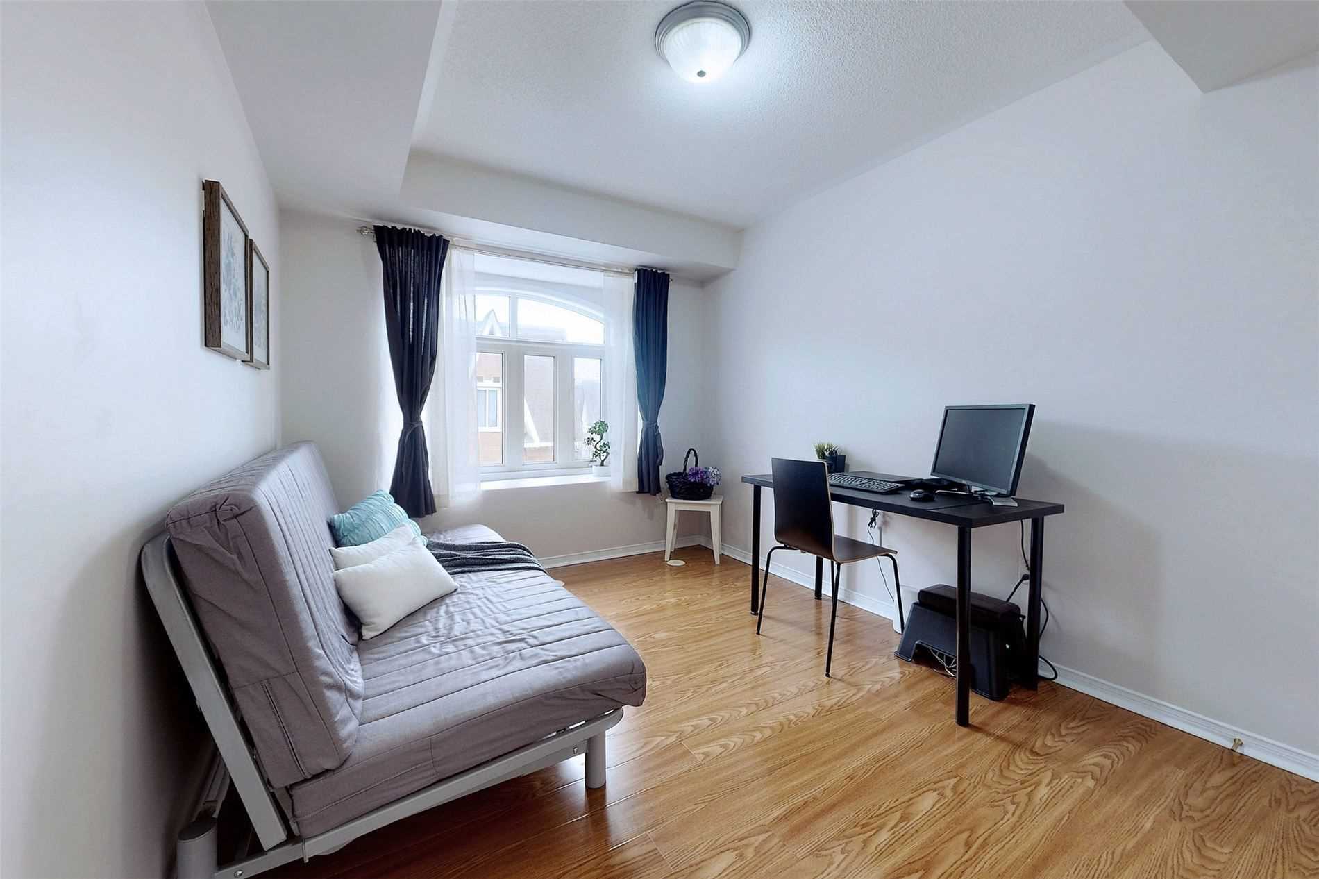 310 John St, #309