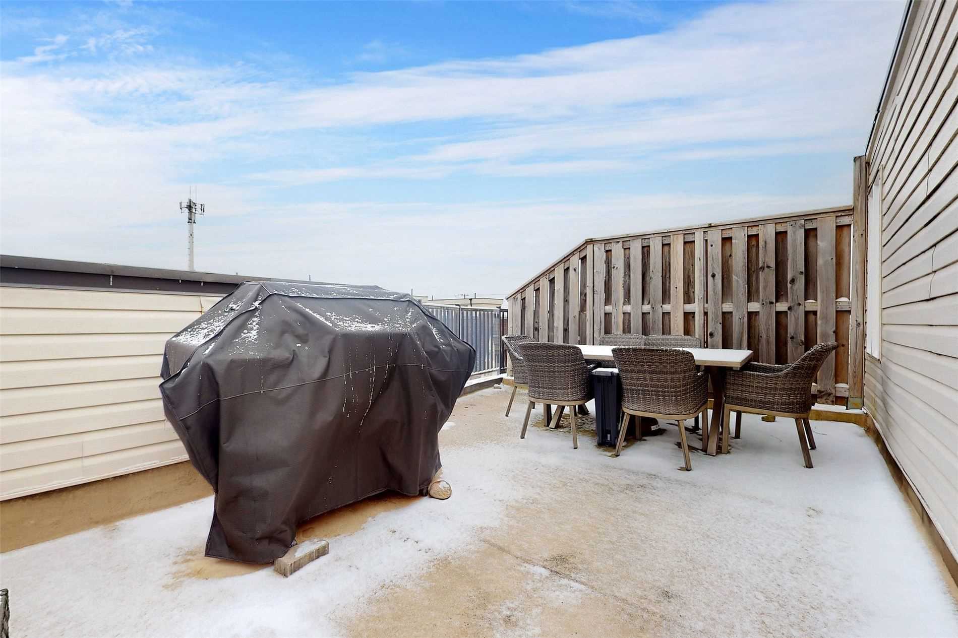 310 John St, #309