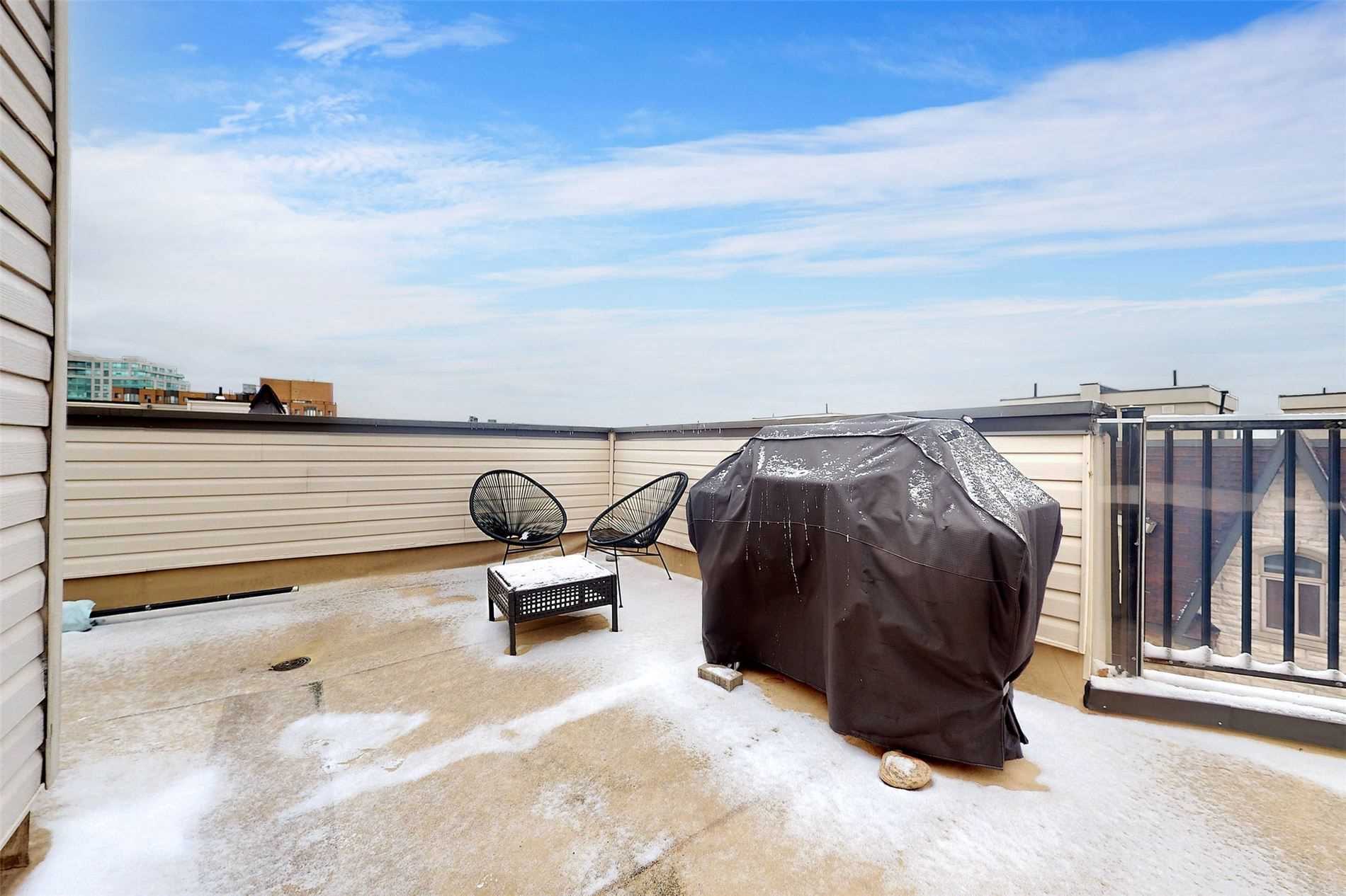 310 John St, #309