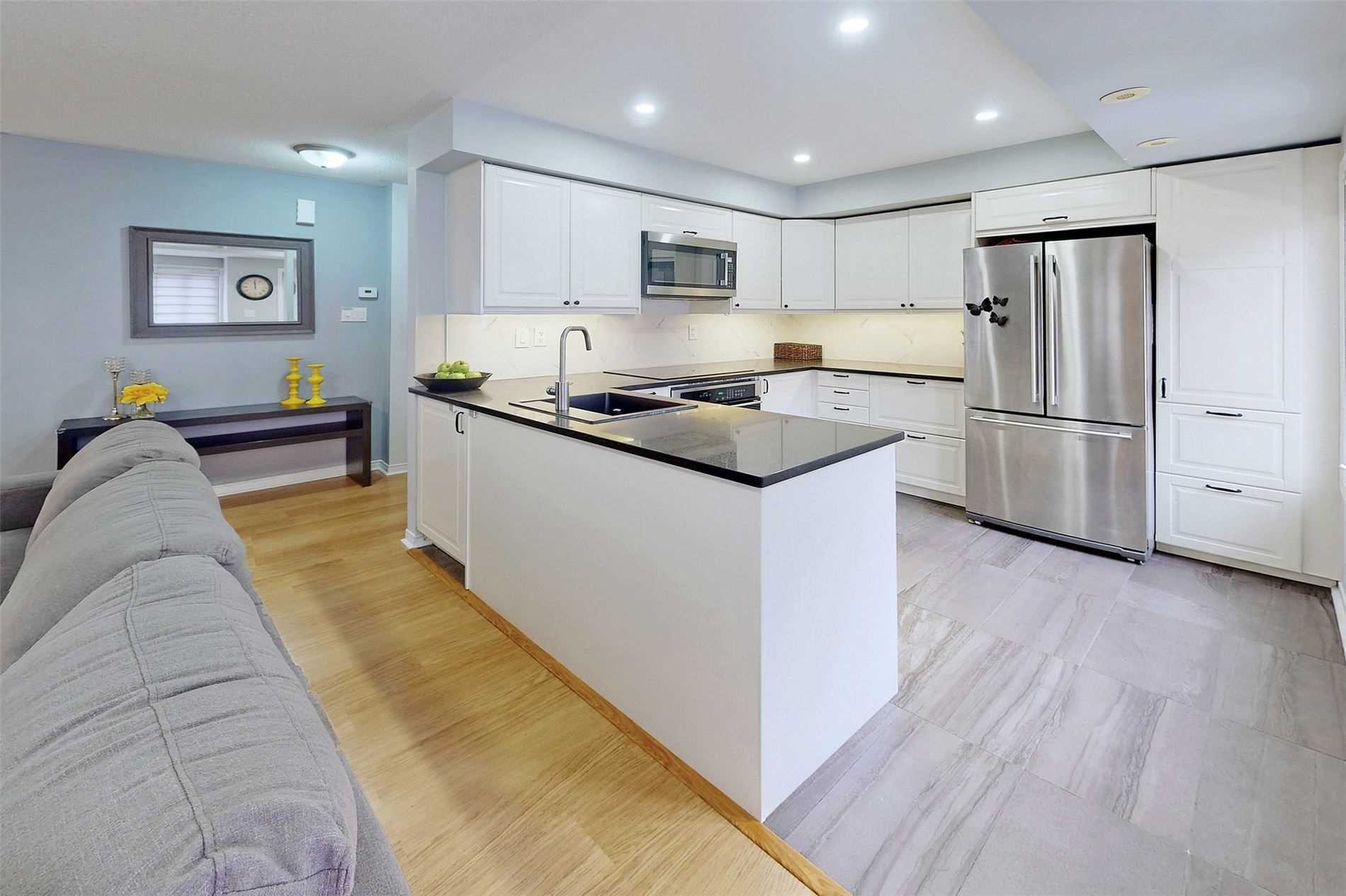 310 John St, #309