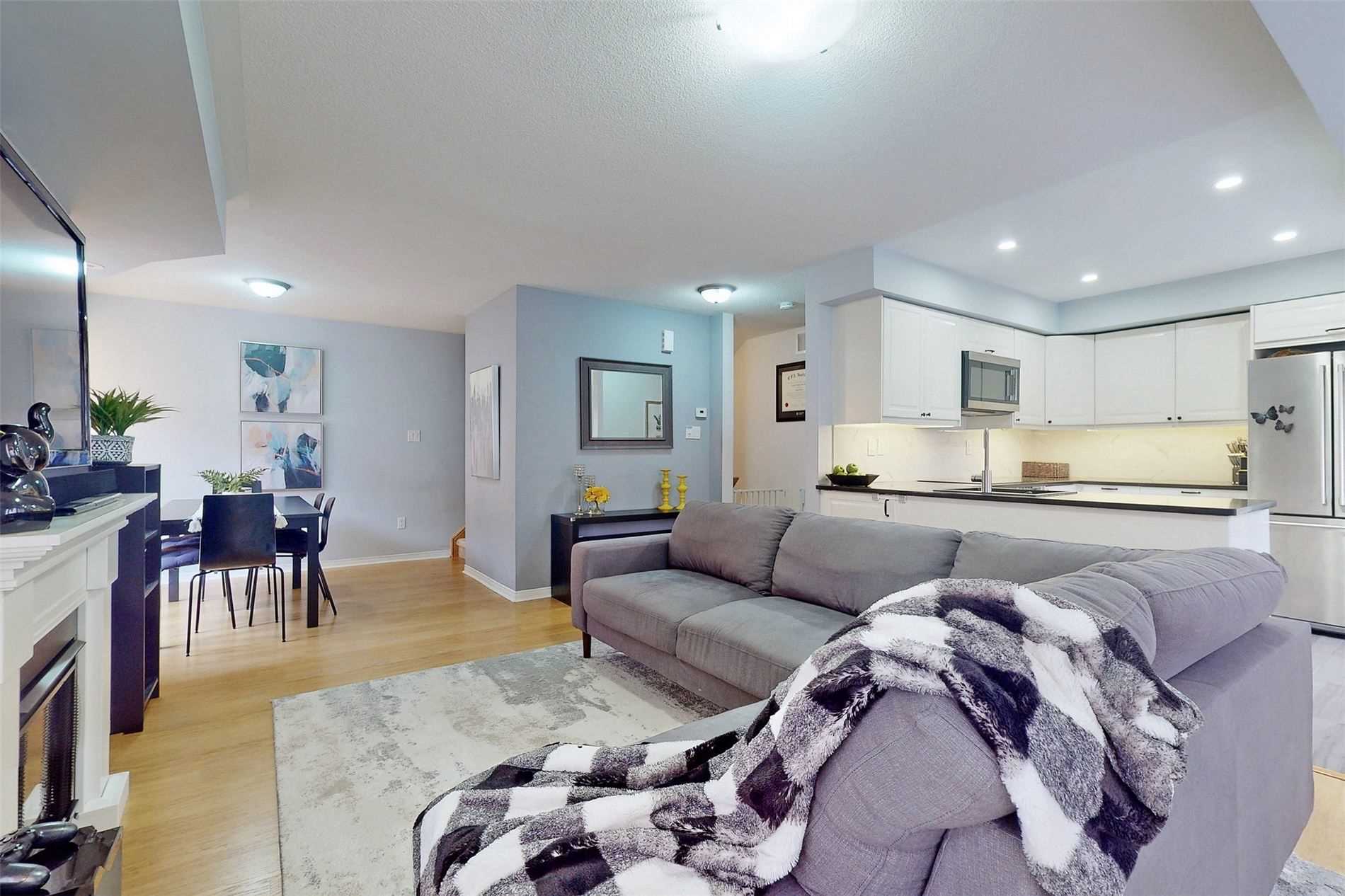 310 John St, #309