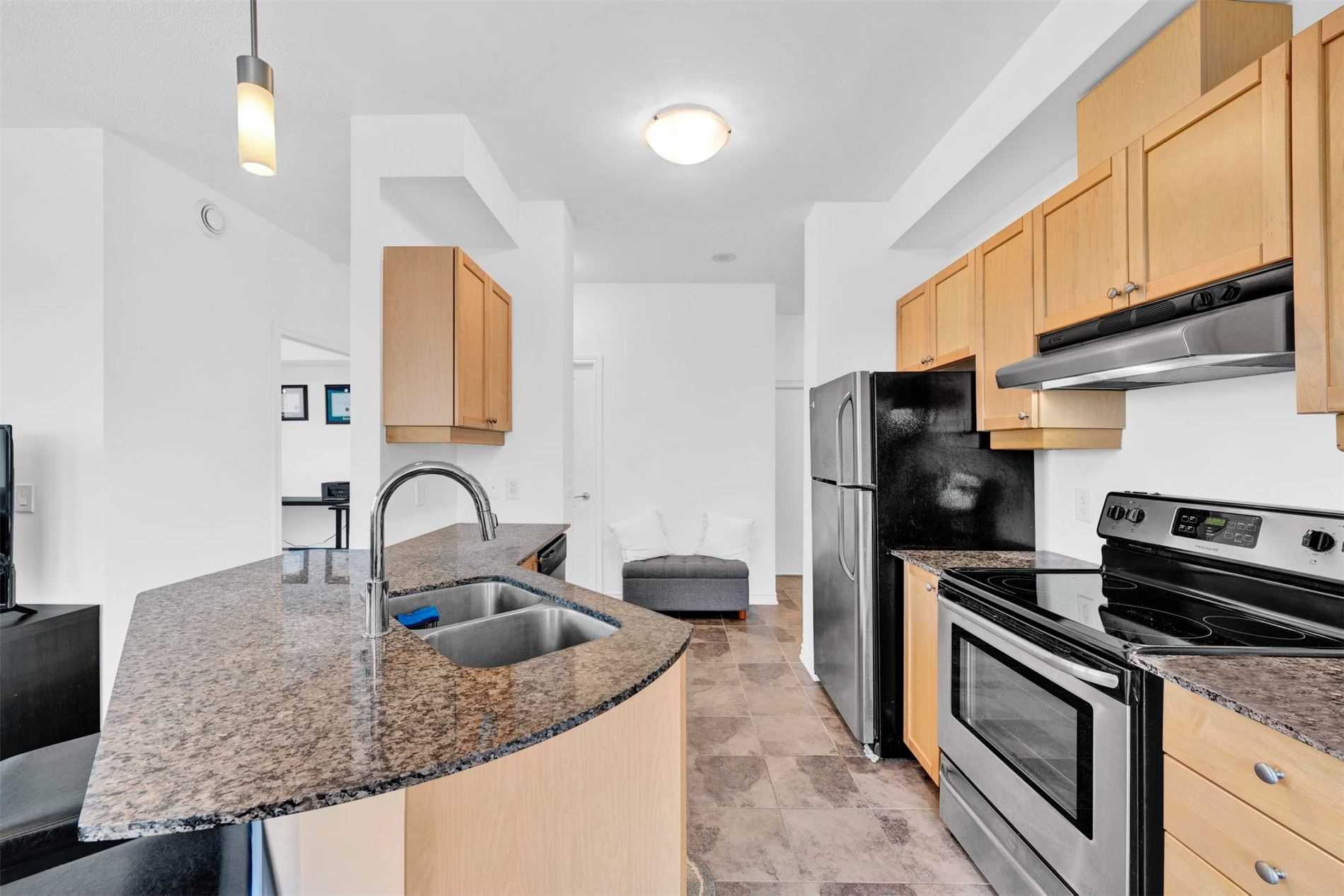 7730 Kipling Ave, #1002