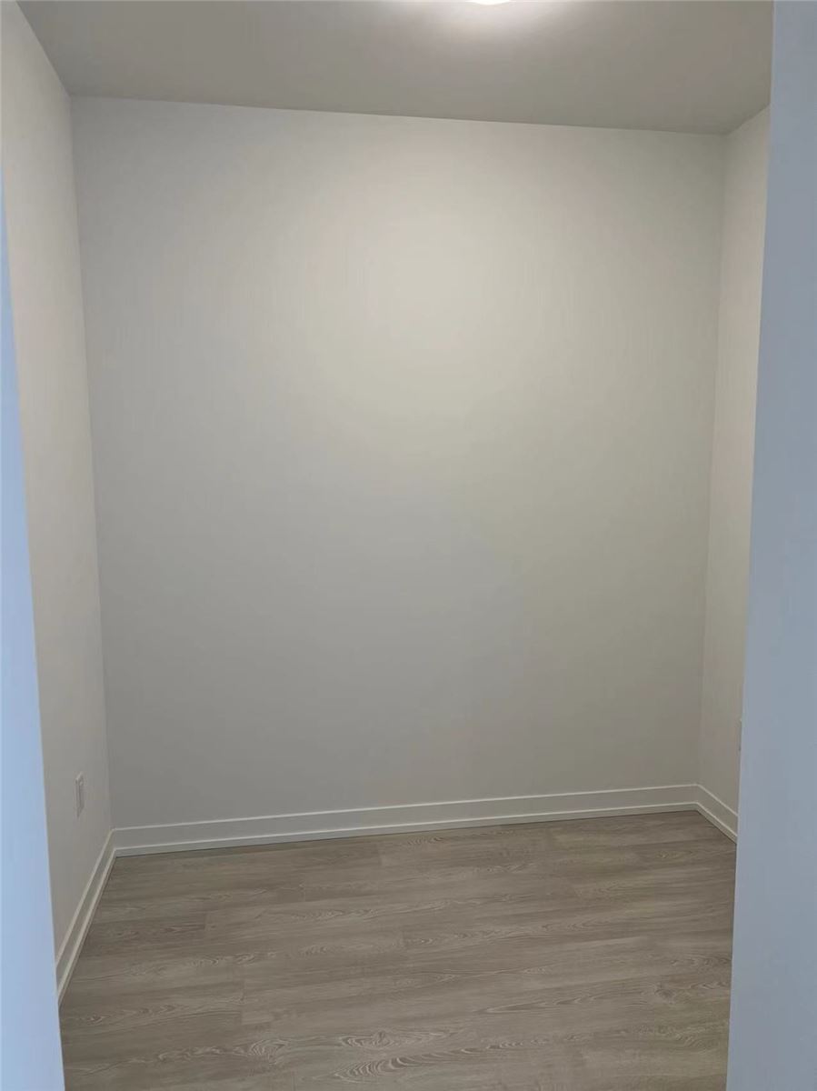 8868 Yonge St, #1801E