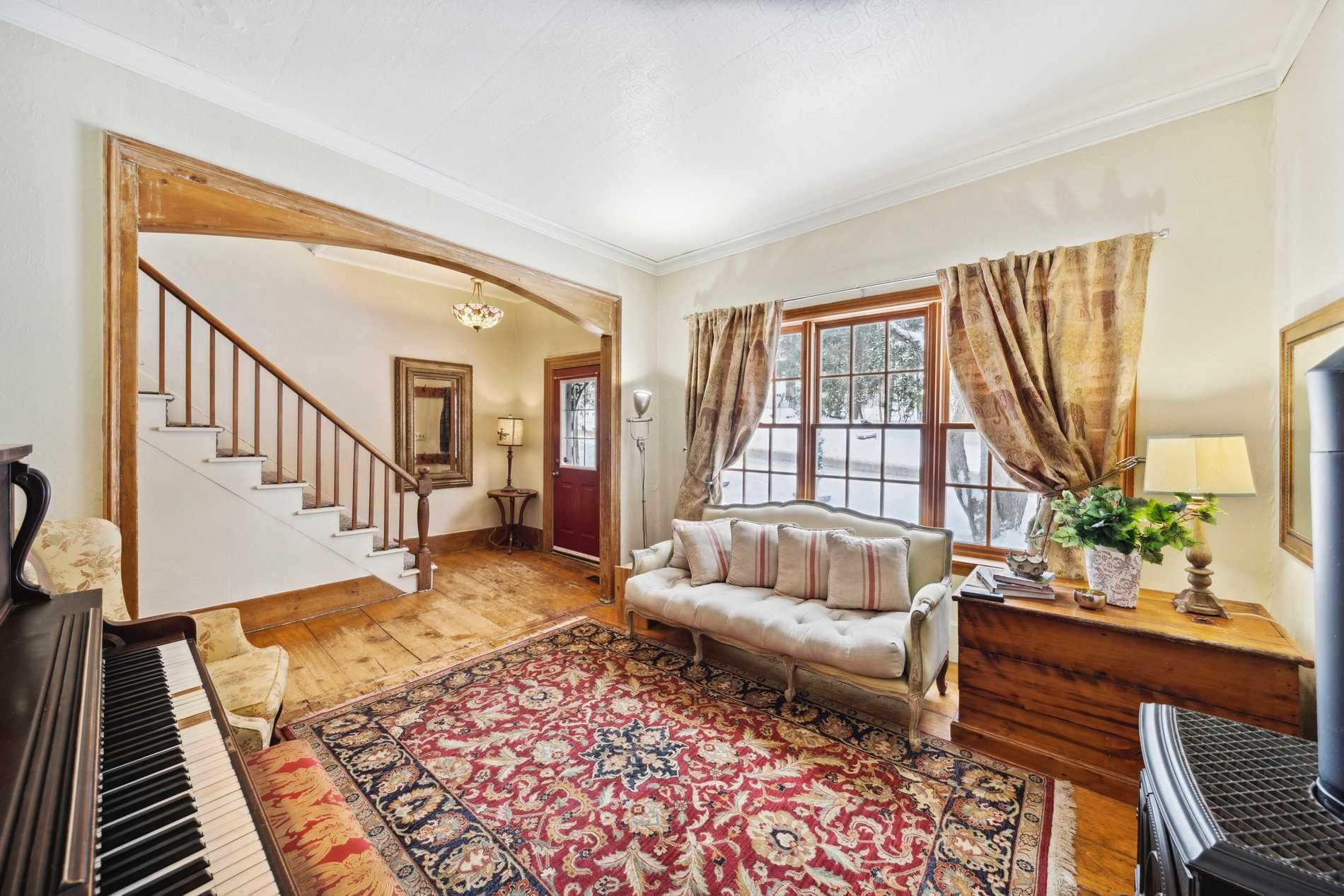 352 Kettleby Rd