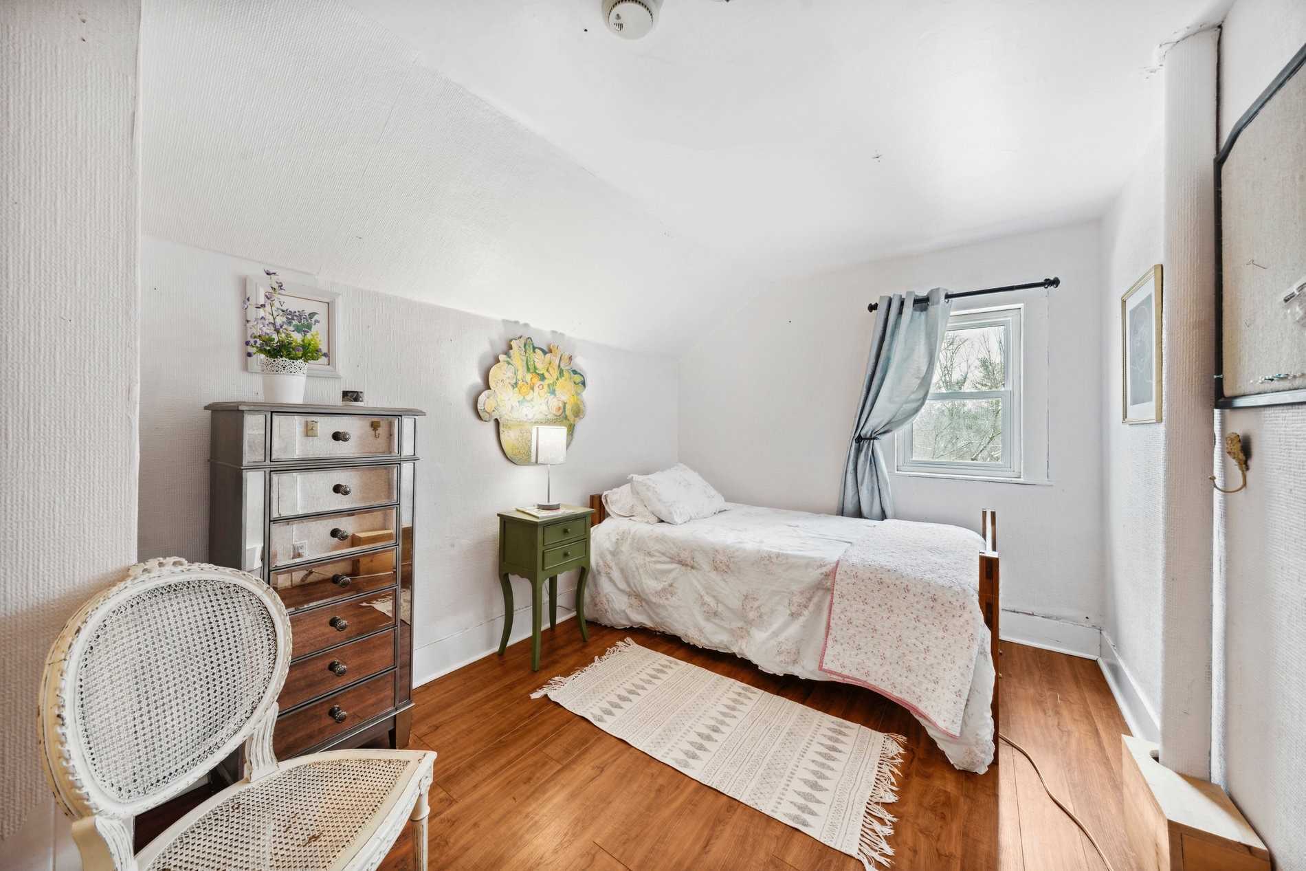352 Kettleby Rd