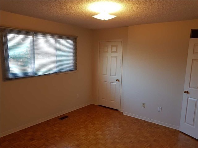 563 Conley St