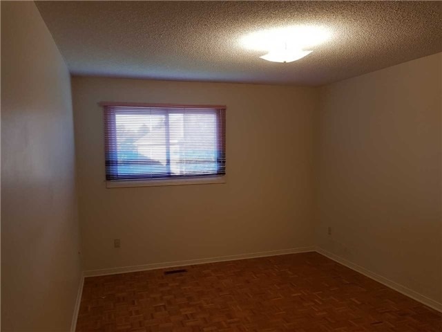 563 Conley St