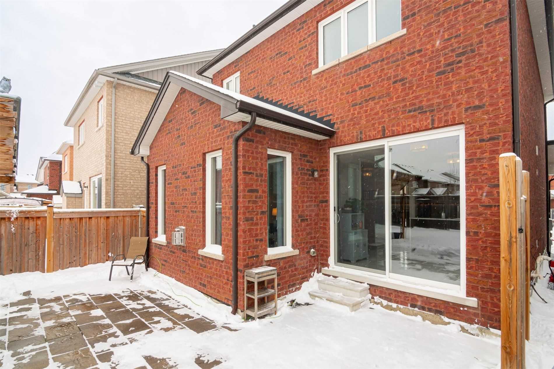 8 Morrison Ave