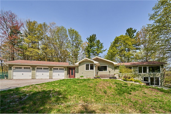 2320 Lake Ridge Rd, Uxbridge