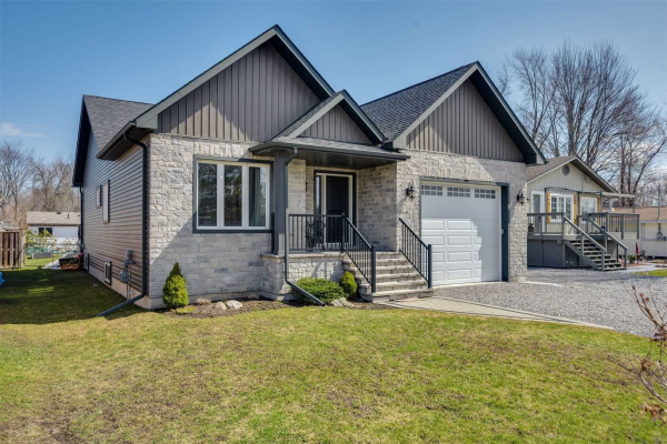 769 Churchill Lane, Georgina