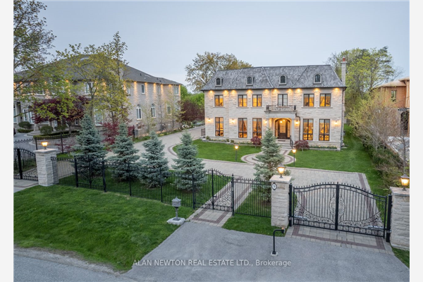 9 Thornbank Rd, Vaughan