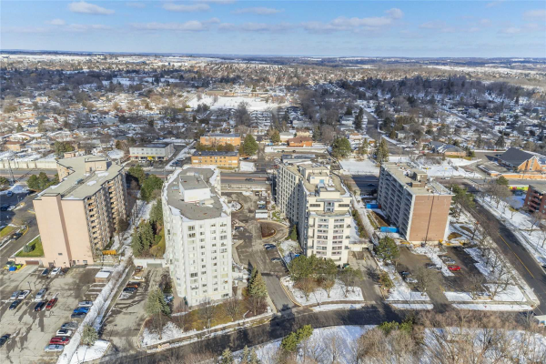 270 Davis Dr, Newmarket