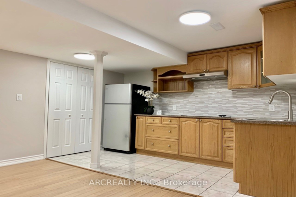 23 Beth Ave, Richmond Hill