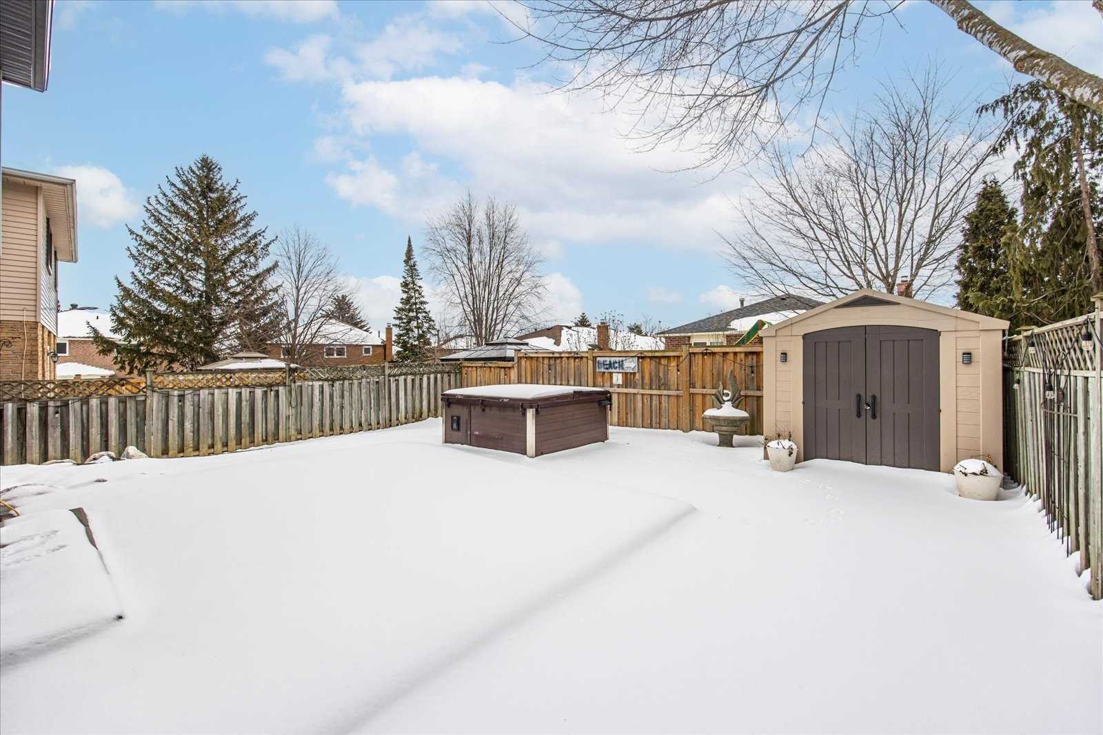 234 Billings Cres