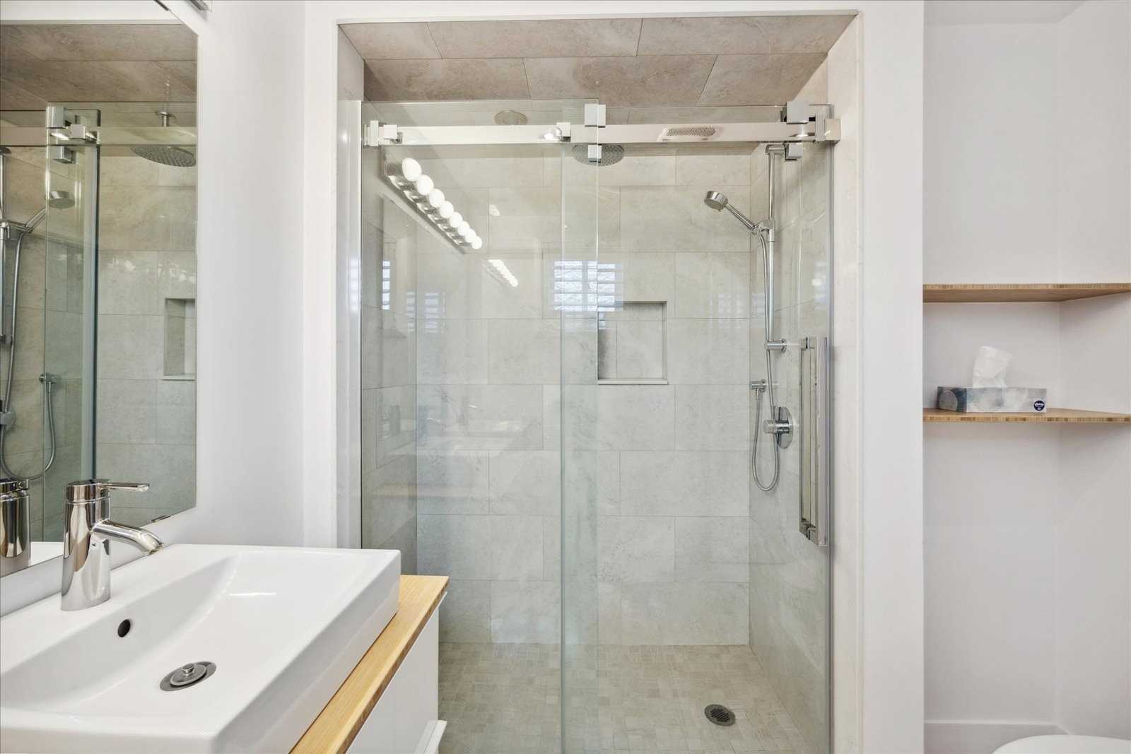 234 Billings Cres