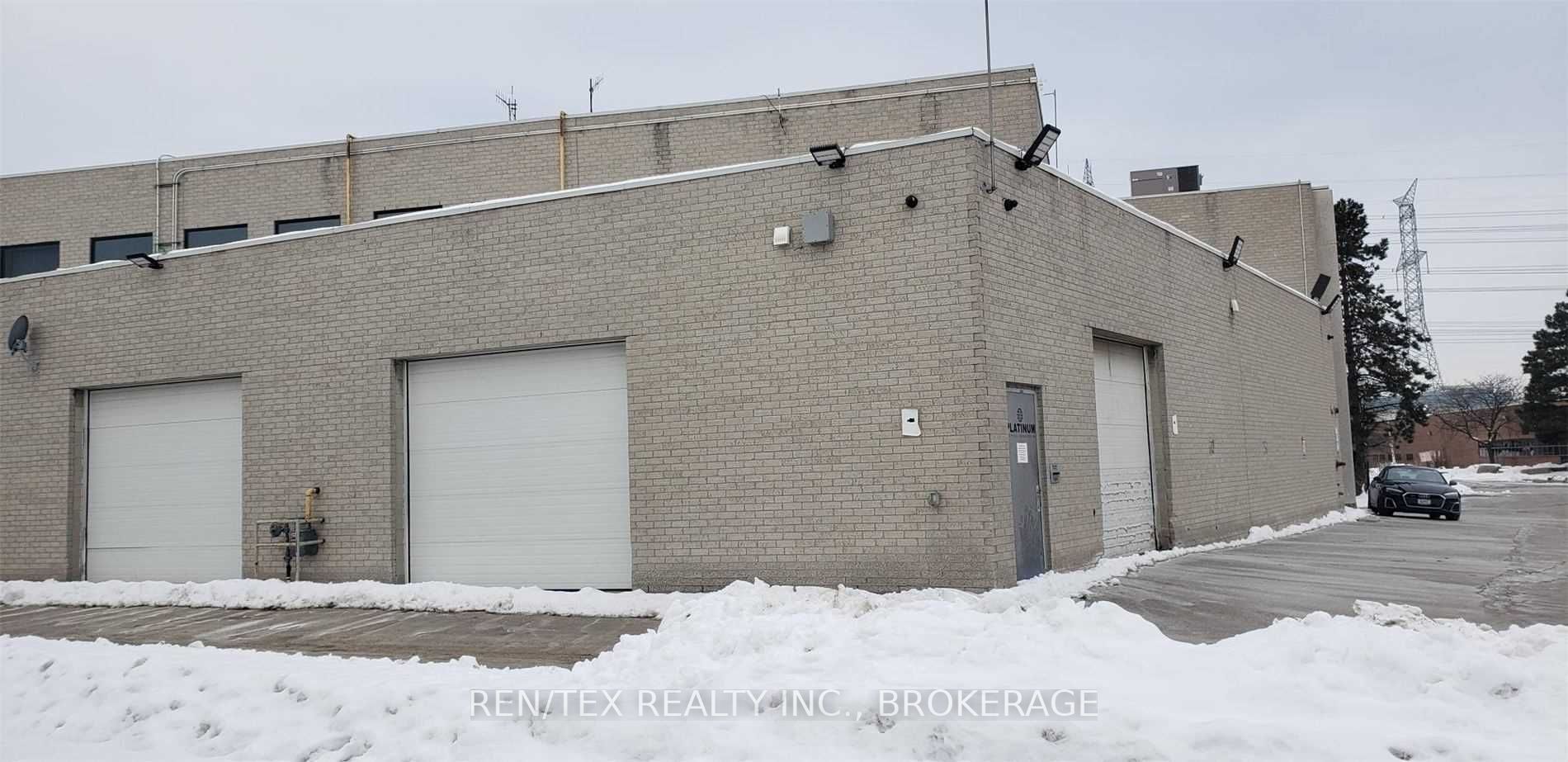 270 Drumlin Circ, #2&3