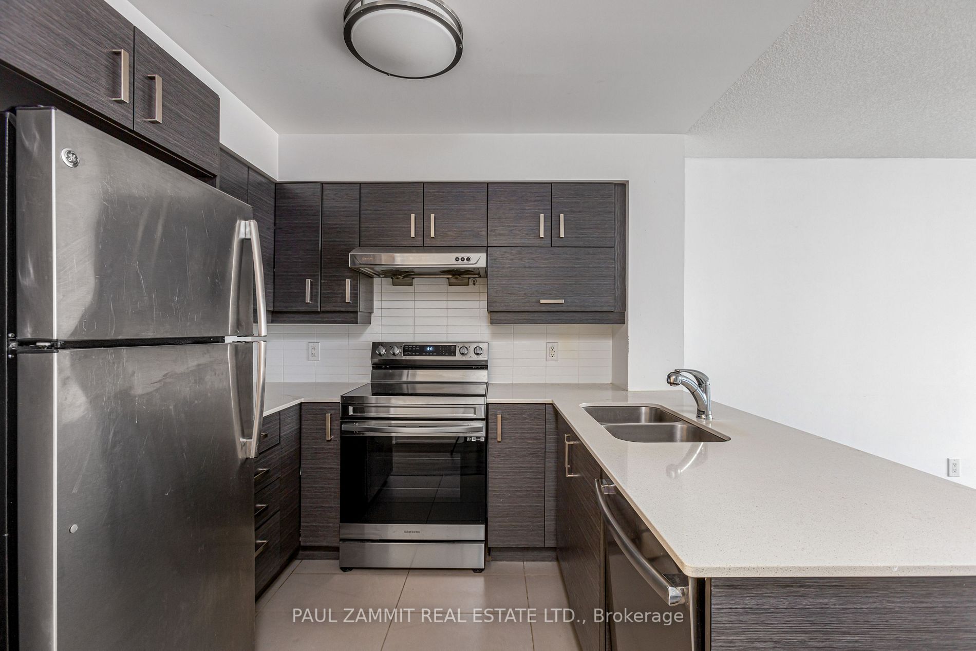 1 Uptown Dr, #2110