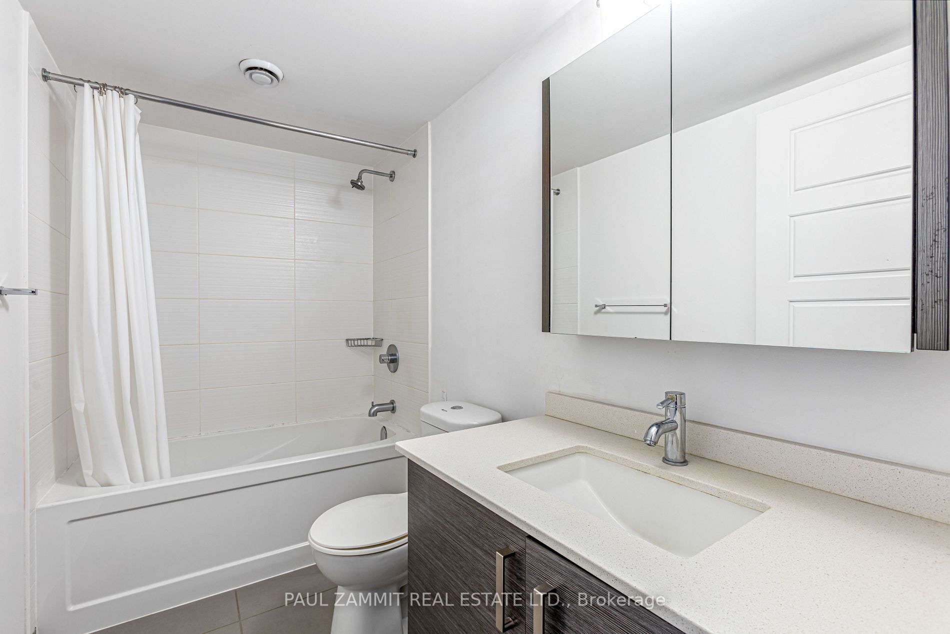Listing N5935460 - Large Photo # 13