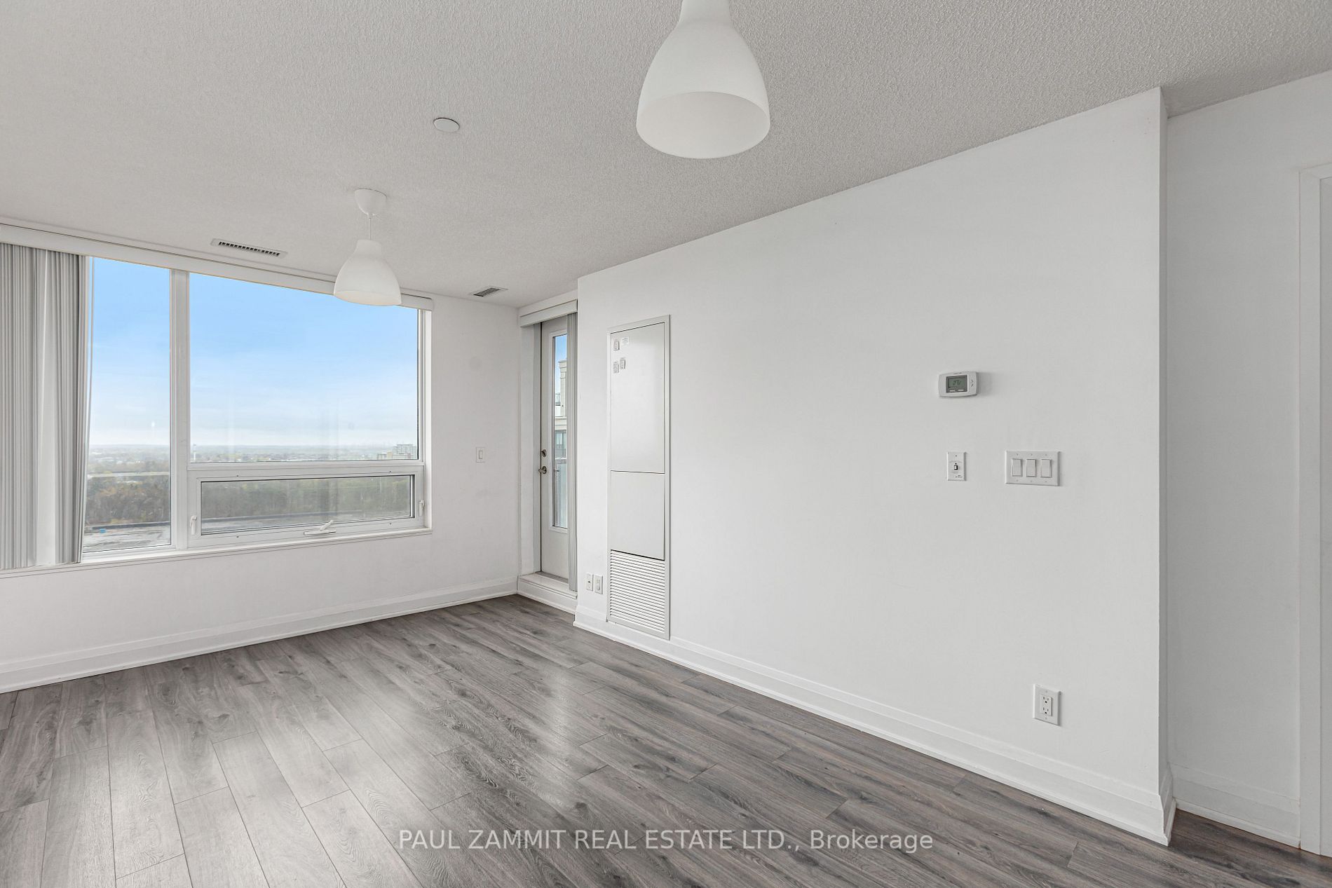 Listing N5935460 - Large Photo # 6
