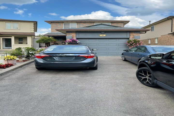 42 Greenbelt Cres, Richmond Hill