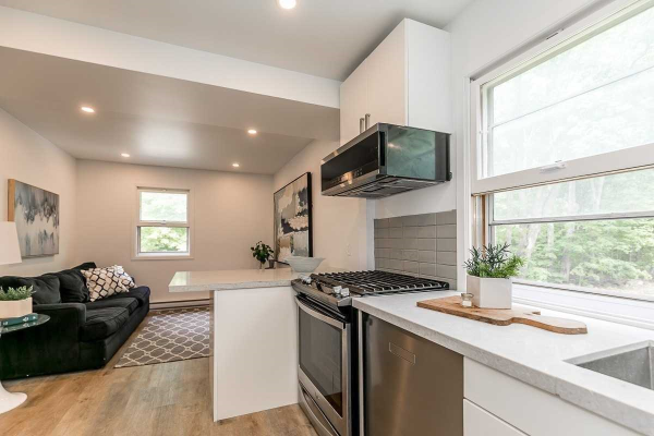 477 Big Bay Point Rd, Innisfil