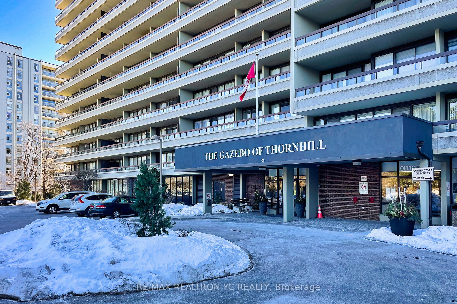 8111 Yonge St, #1712