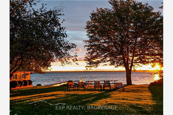 621 Duclos Point Rd, Georgina