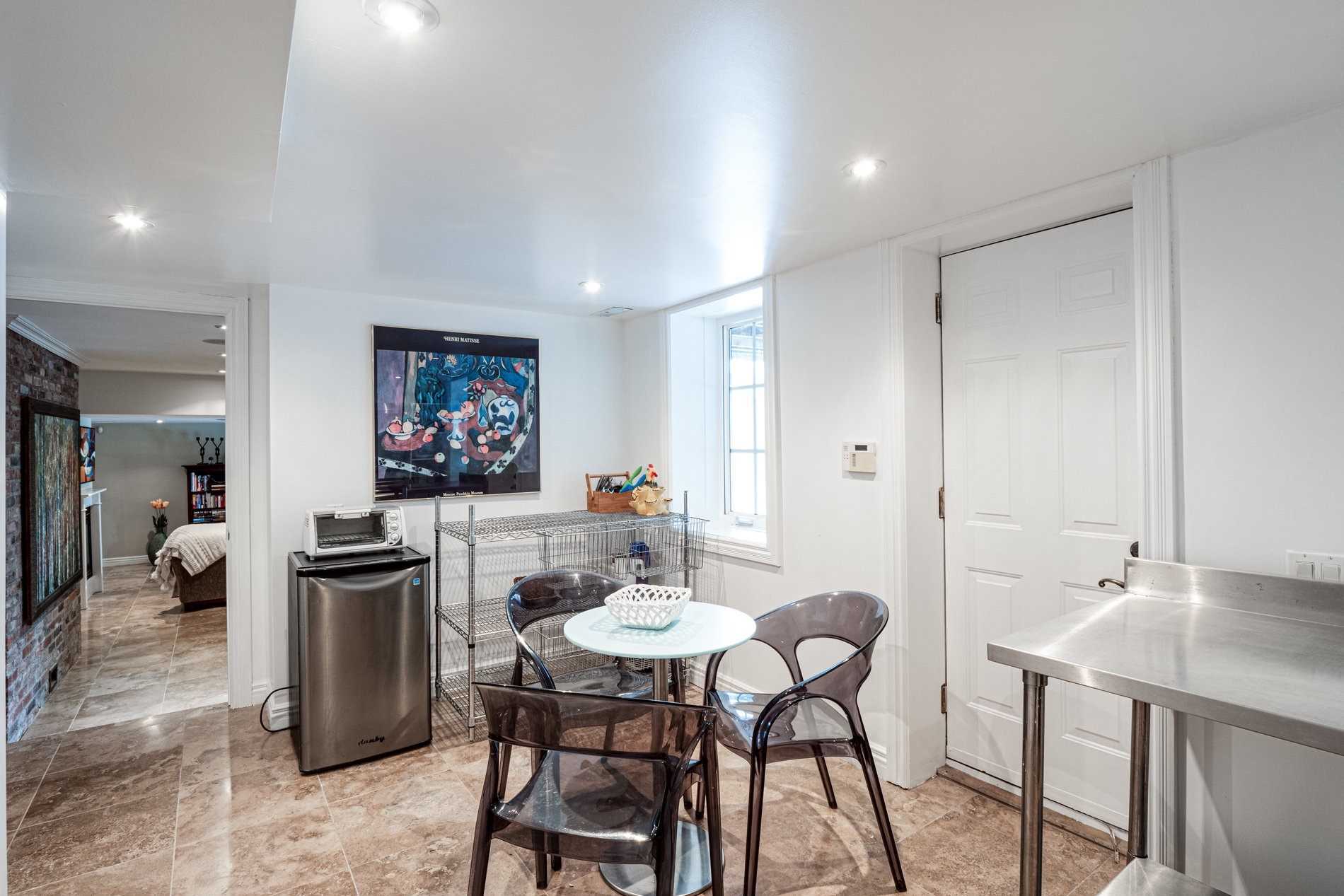 22 Deanbank Dr