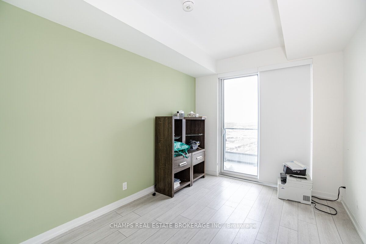 5 BUTTERMILL Avenue #5702