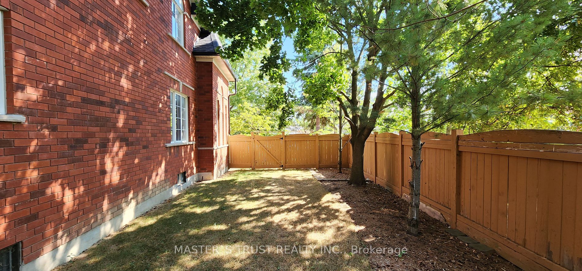 14 Lemsford Dr