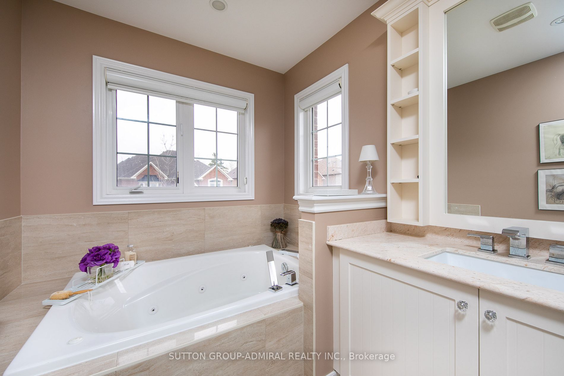 113 Thornhill Ravines Cres