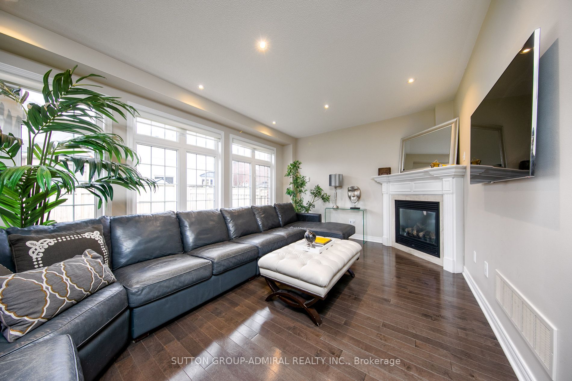 113 Thornhill Ravines Cres
