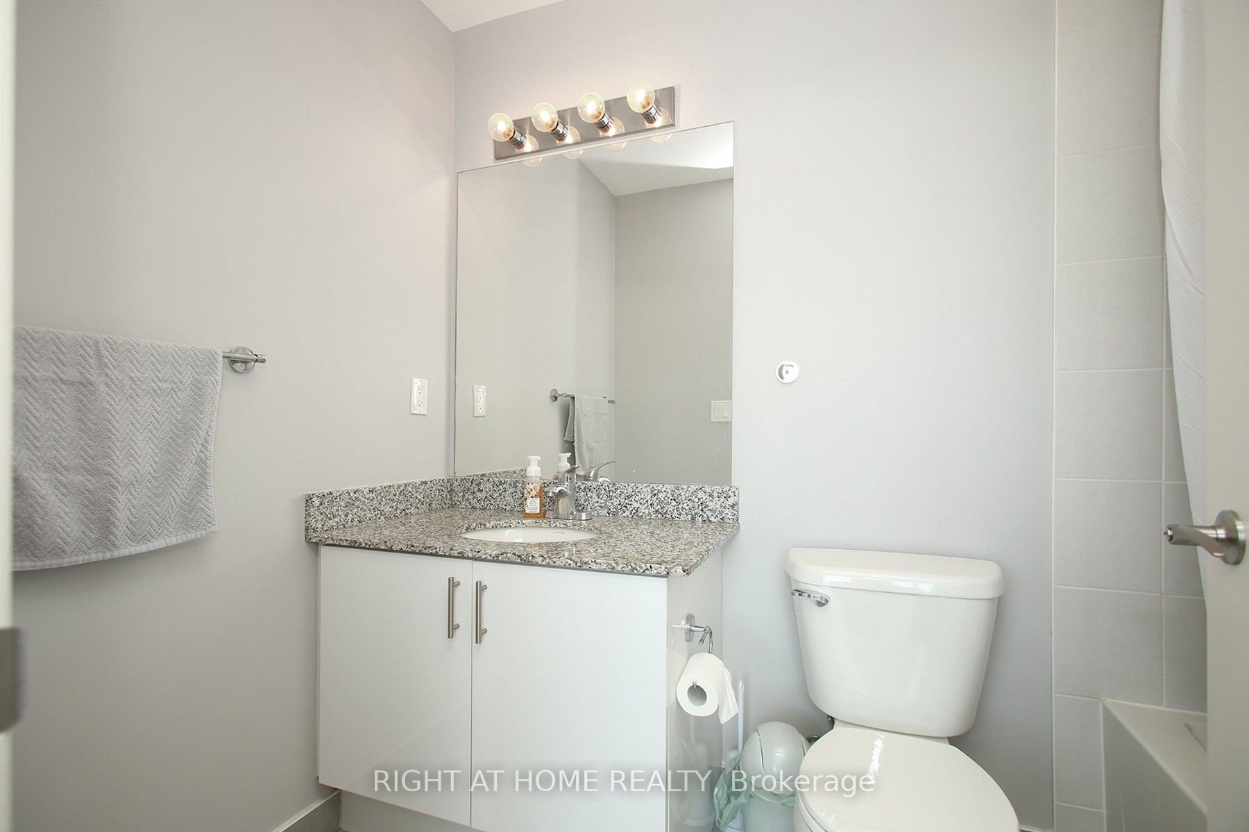 2900 Highway 7 Ave, #306