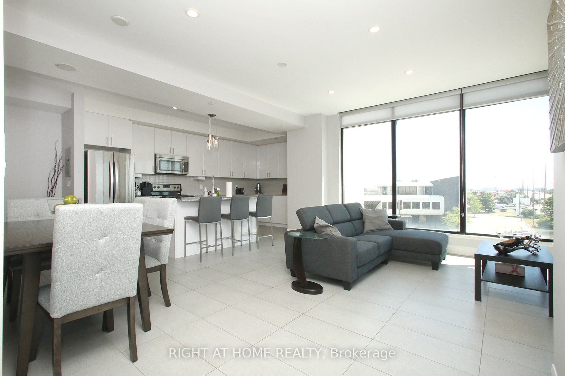 2900 Highway 7 Ave, #306