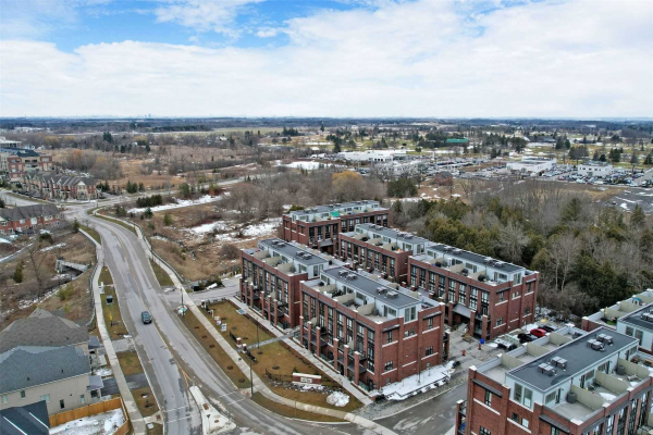 15 Whitaker Way, Whitchurch-Stouffville