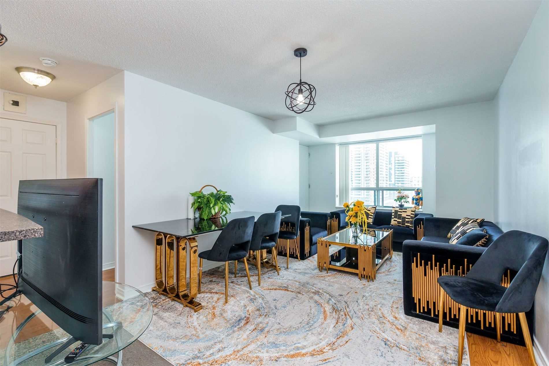 39 Oneida Crescent, #1115