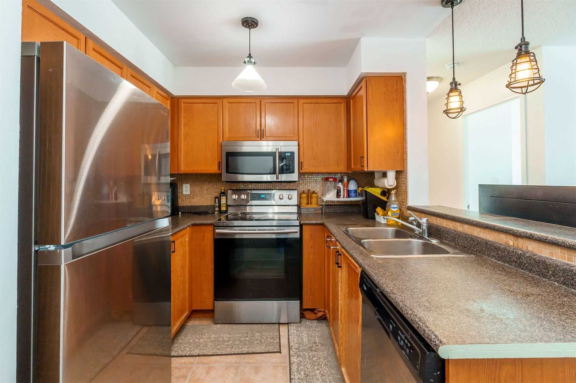 39 Oneida Crescent, #1115