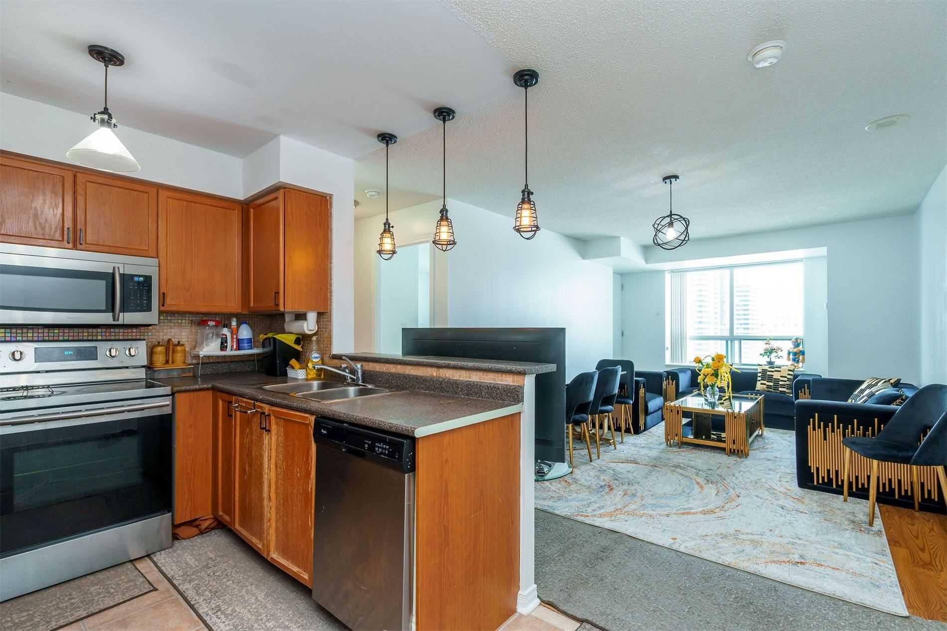 39 Oneida Crescent, #1115