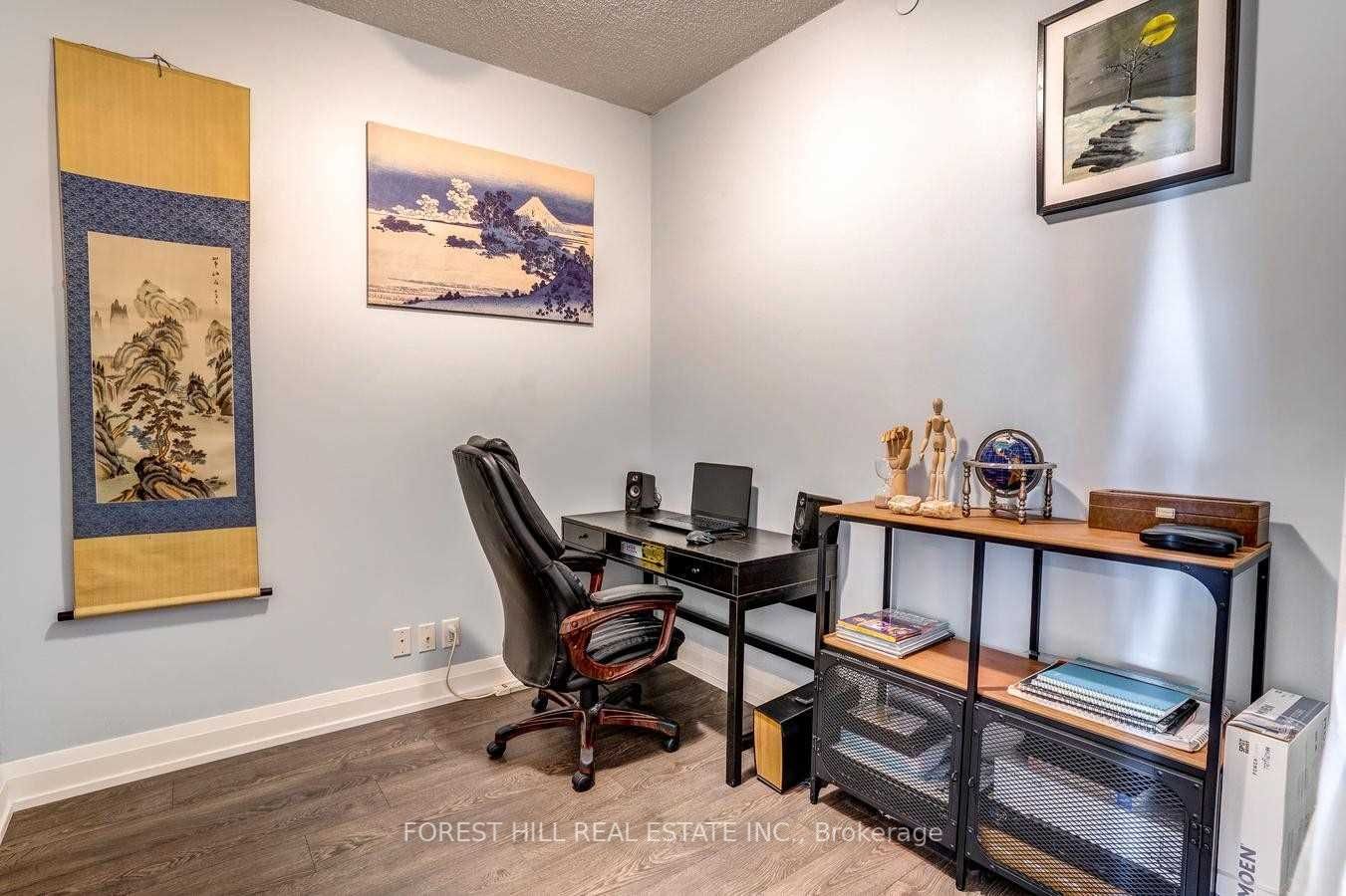 7900 Bathurst St, #327