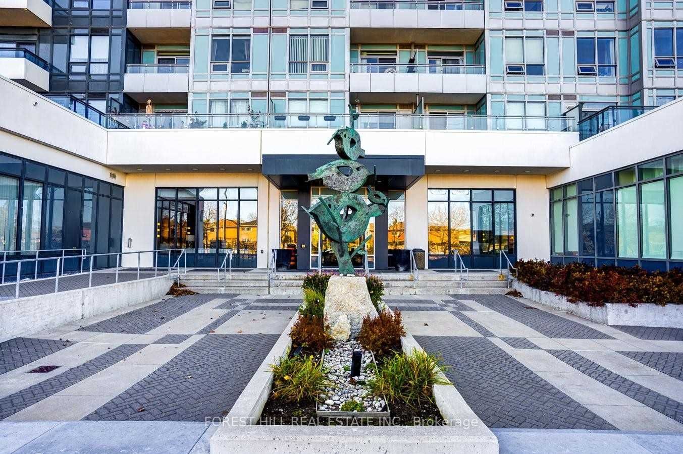 7900 Bathurst St, #327