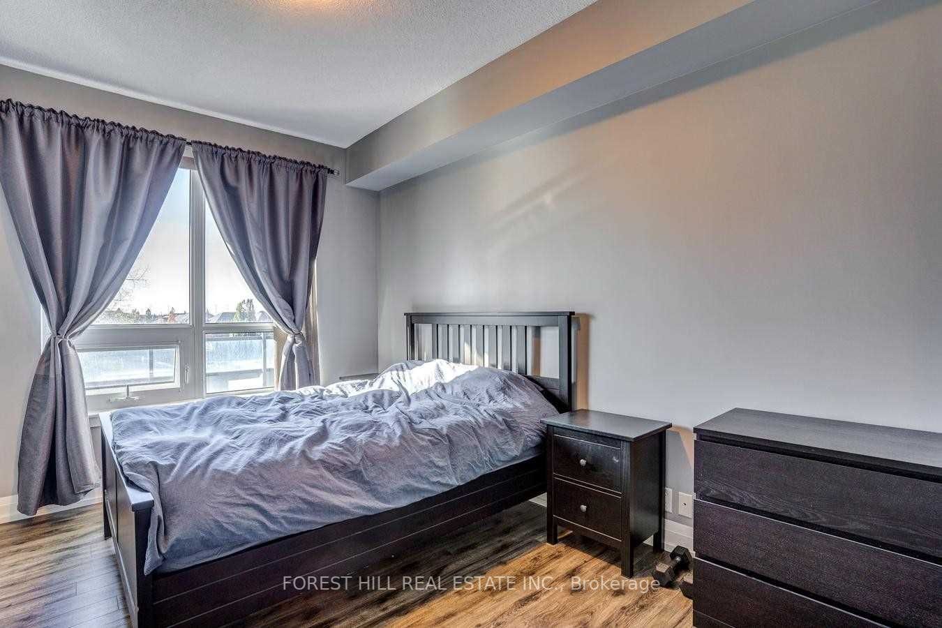 7900 Bathurst St, #327