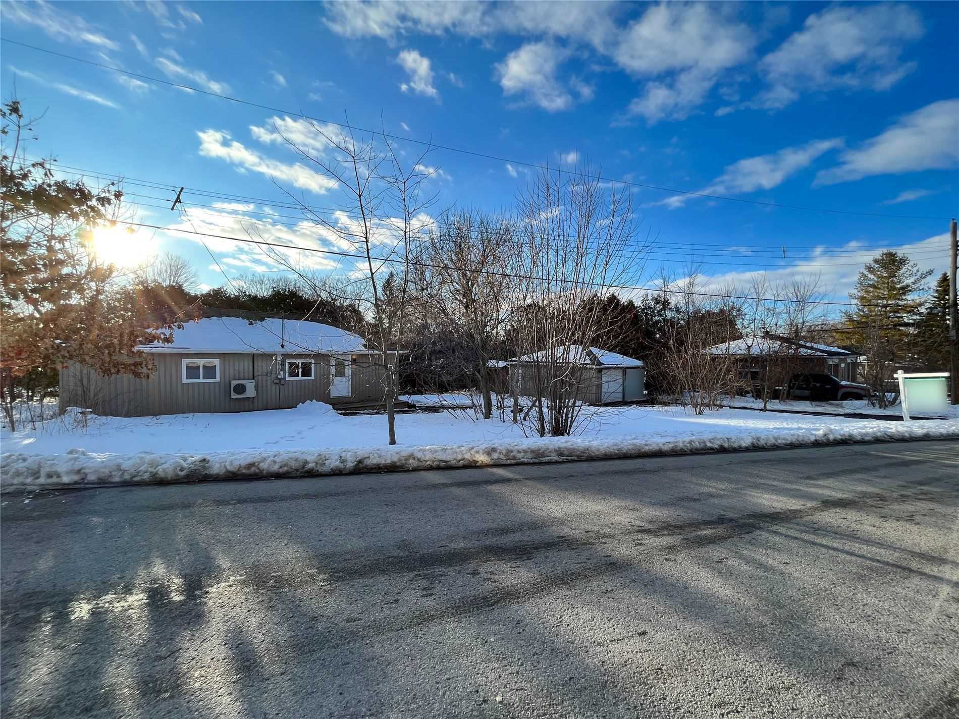 Listing N5939497 - Large Photo # 1