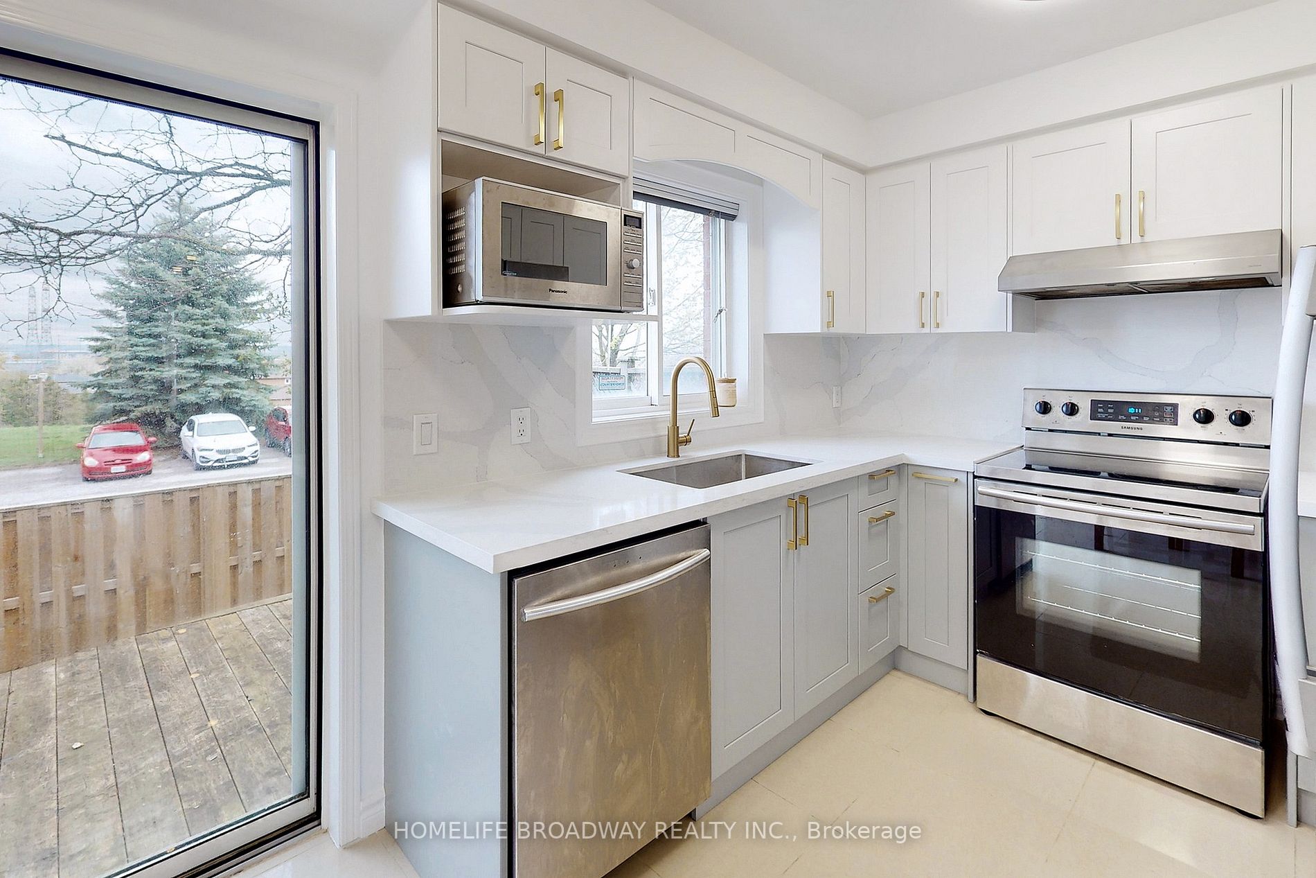 23 Bethune Way, #17