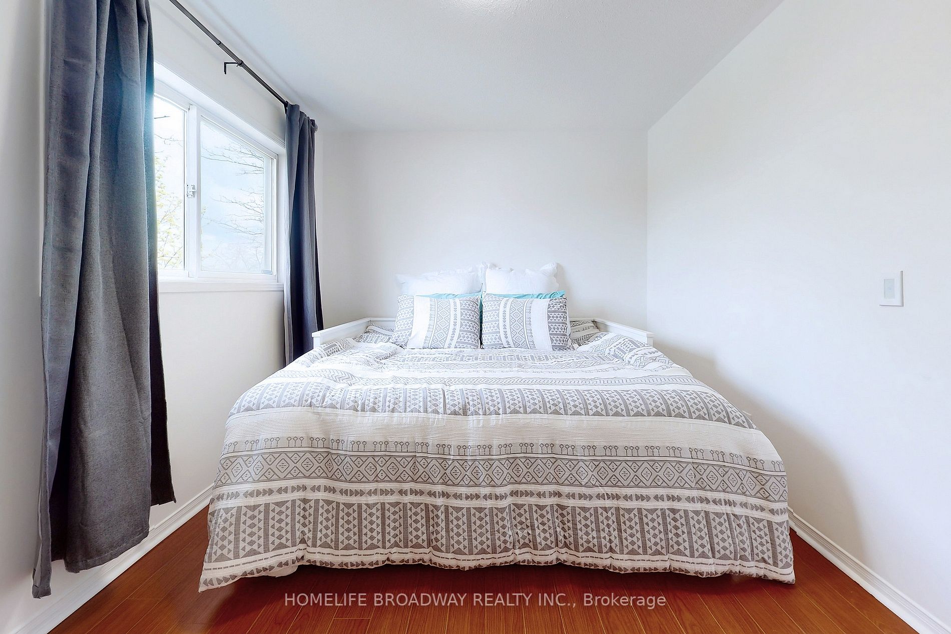 23 Bethune Way, #17