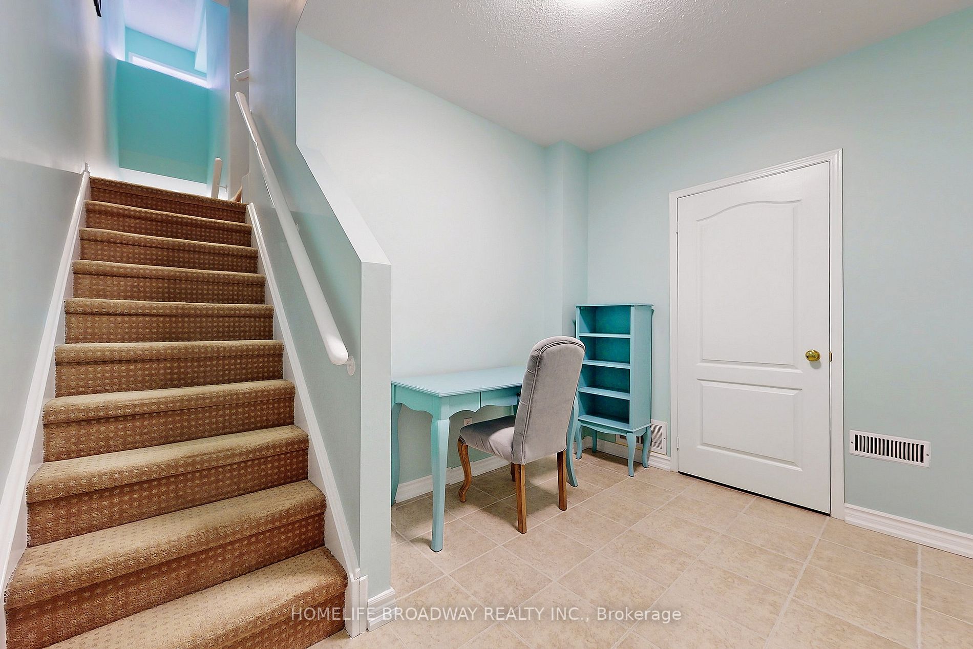 23 Bethune Way, #17