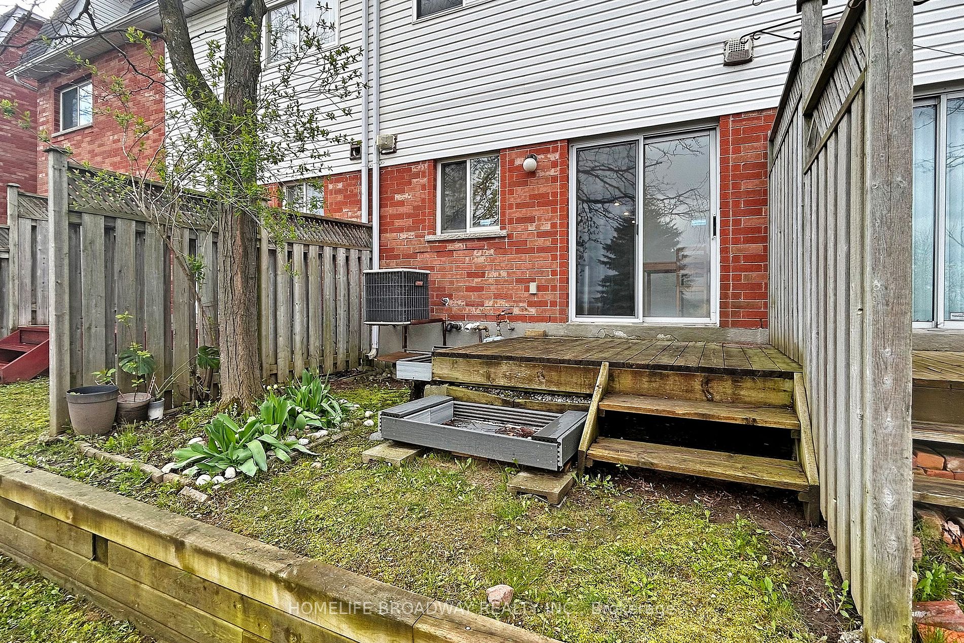 23 Bethune Way, #17