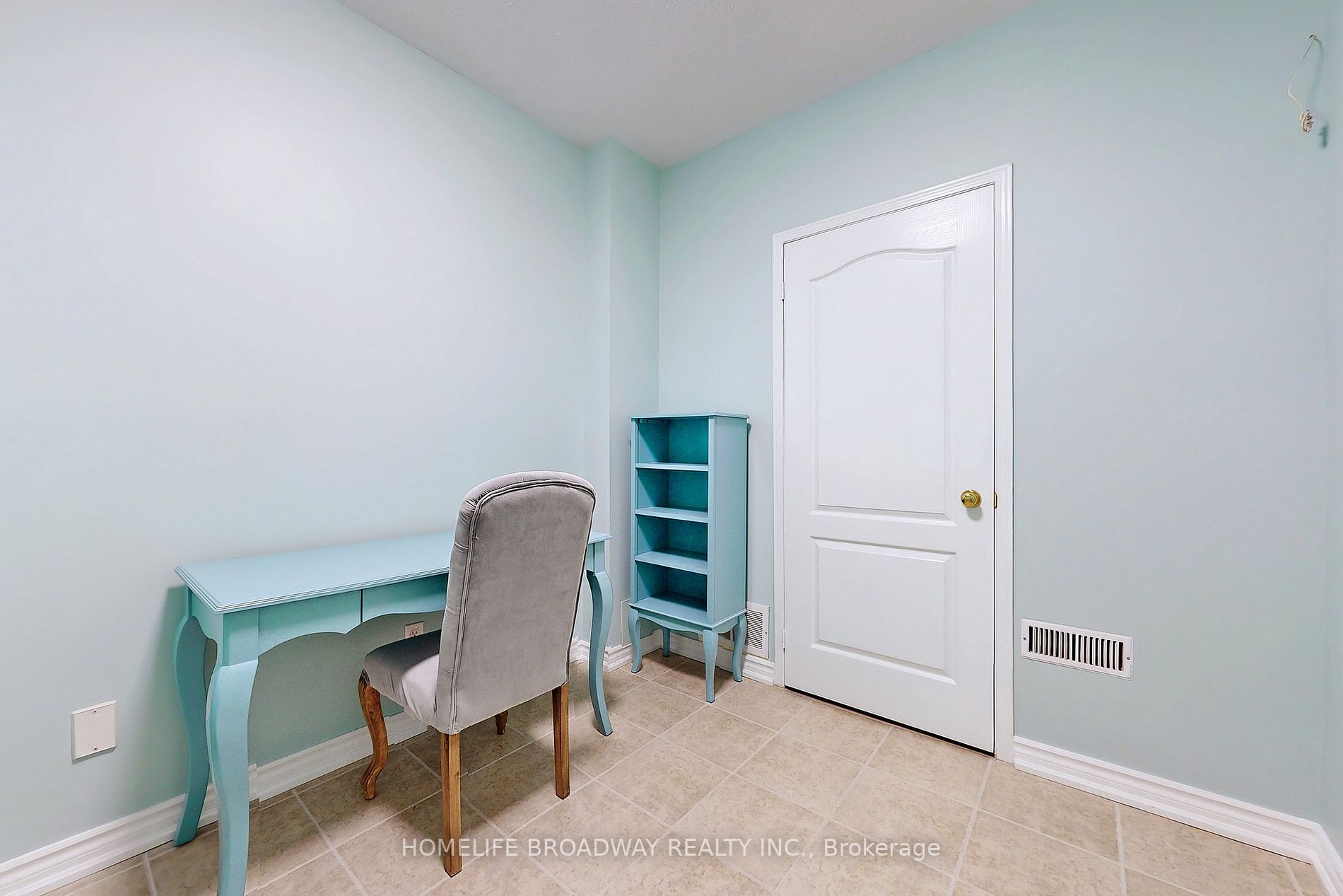 23 Bethune Way, #17