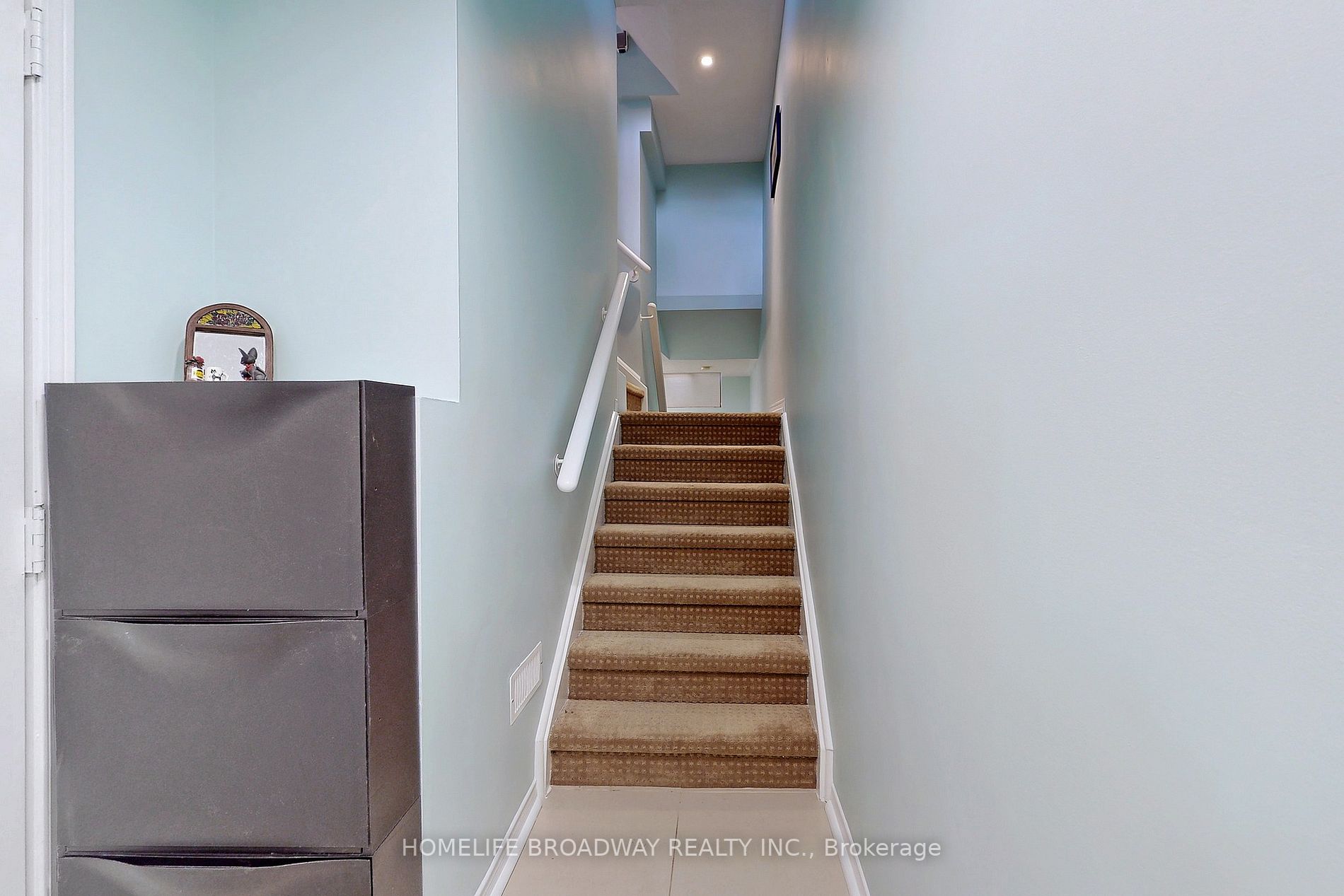 23 Bethune Way, #17